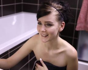 Little_mystery blowjob