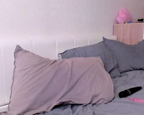 hot sheer tits dildo finger pussy