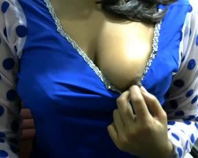 krishevery boobs play