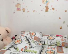 rhianna_chang02_13122019_1021_female_chaturbate