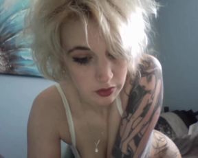 CandyCrushed aka Mandy Morbid 170424 Tits flash