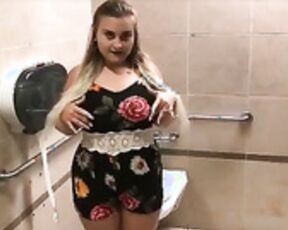 XChandlerKnight Public Bathroom