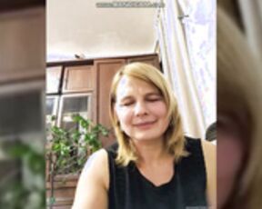 Mature Masha quick show