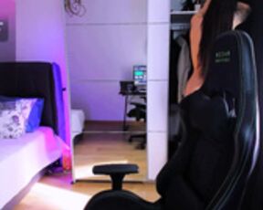 veronica_larson-cb-2025-04-10 1