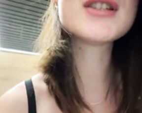 dina_tease public show