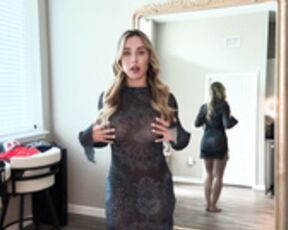 Kassidee Davis Mirror View Try-On