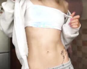Ozellagranville topless