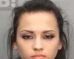 Prostitute showing her pussy yasmeen reys