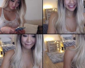 MissReinaT rocking her toy in free cam recording 2017-04-26 211947