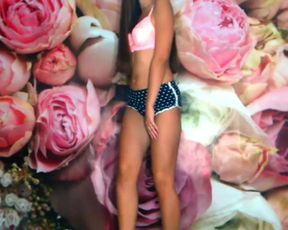 kerry__jones 2017-07-27 "Non-Nude"