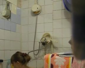 Caught Sister taking a bath