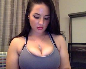 escort camming from hotel room arab3lla