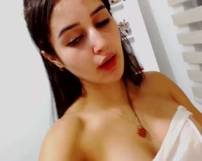 jenny_taborda is getting hotter...