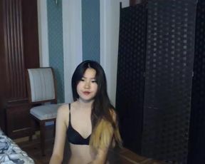 nooraolsen striptease