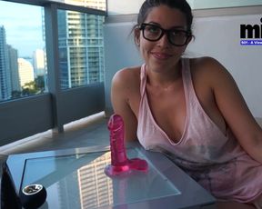 Mila Balcony Premium