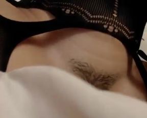 Nekolukka play with her hairy pussy