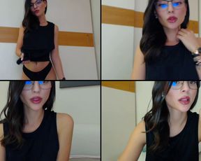 MissMonaMe ride the dildo and fuck it in pussy in free cam recording 2017-10-05_215329