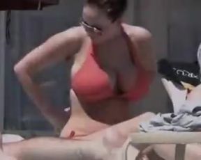 Espiando en la playa a una Amatehur