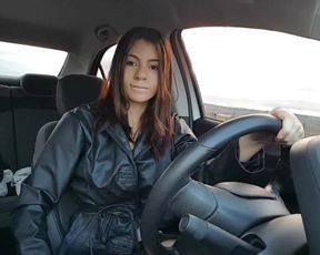 Sweet teen - Masturbation on the road -
