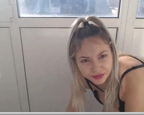 karissma_gold smoking non nude