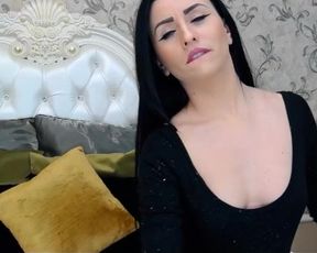 suzanne pretty pussy