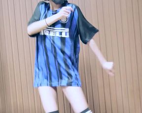 yinyuer strip dance 01