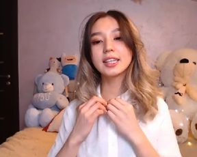 Does anyone know her name? 5