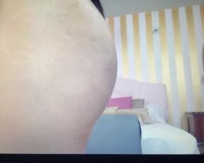 Beautiful colombian girl fucking her asshole 2