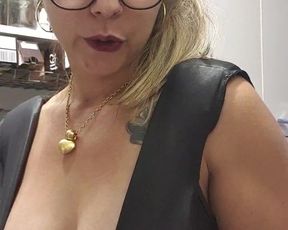 Feet_lady webcam show 2020-03-27_21-42-16_637