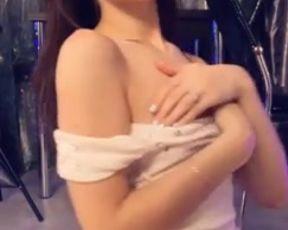 Ellieleen1 (aka ellieleen11, ellieleen, elliemayli) pussy play and showing you that twat OnlyFans private video