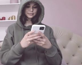 hollyextra 2020-05-08 4