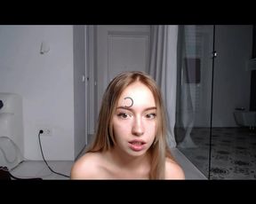 Beauty shows tits and ass