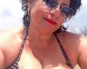 romanian sexy gabriela facebook friend  huge boobs