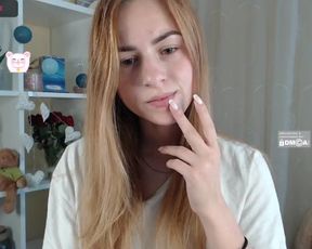 -Molly-Mae- cam show 2020-09-20 20-42-42 158