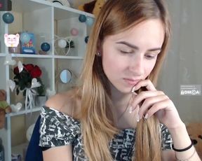 -Molly-Mae- cam show 2020-09-18 18-44-28 517