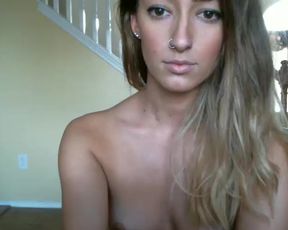 Miss_bee webcam recording 2014 October 24_02-11-21