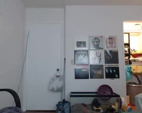 [CB] Zilla_x - Fucks herself on computer chair